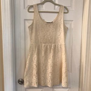 GREAT PRICE! beautiful white/cream lace dress